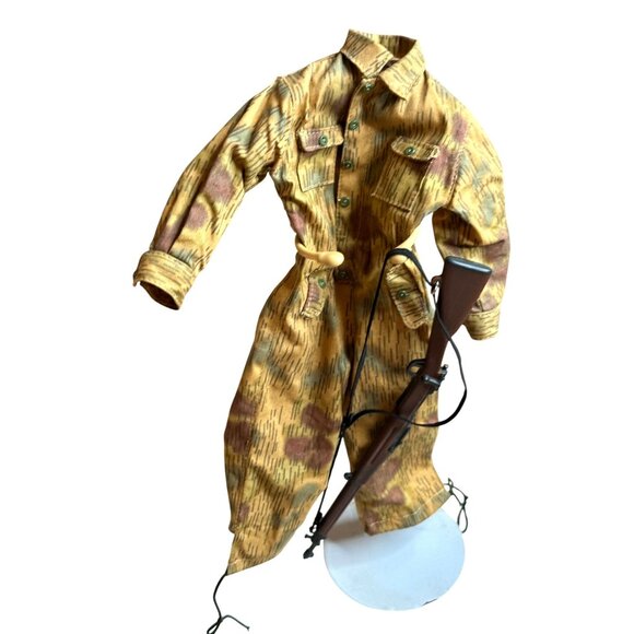 Camouflage Military Man Helmet Weapon Ammo Cartridge Belt Stand Action figure - Picture 7 of 13